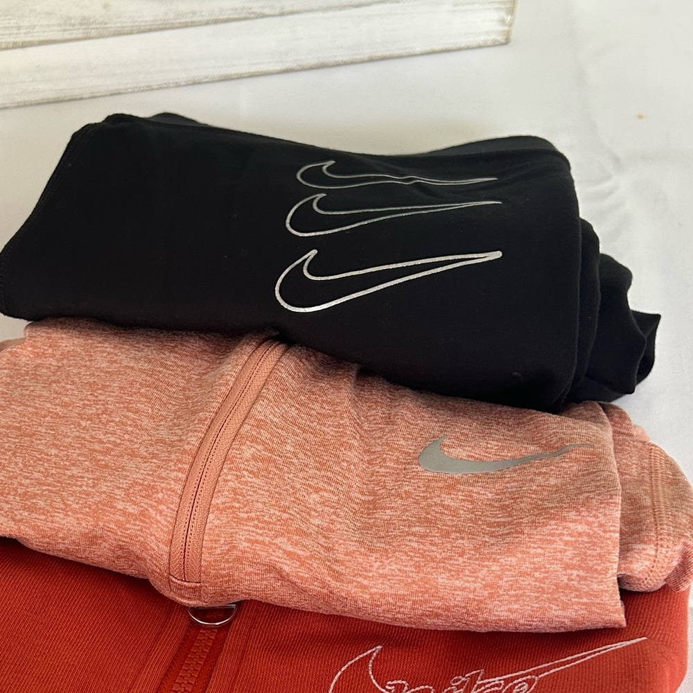 Nike Track Pants - Women's Medium - Black | zipper ankle